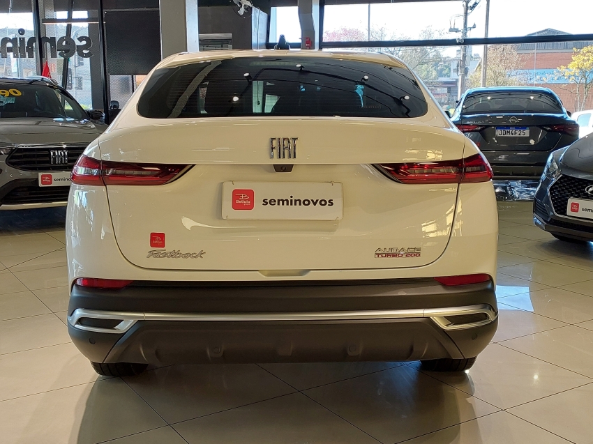 fiat fastback 1.0 turbo 200 flex audace cvt 4p automatico 2025