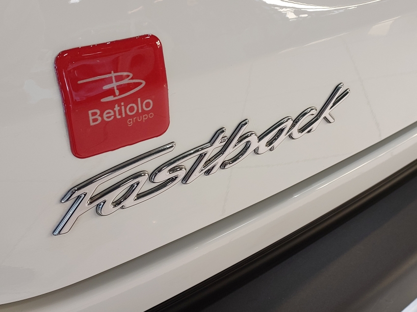 fiat fastback 1.0 turbo 200 flex audace cvt 4p automatico 2025