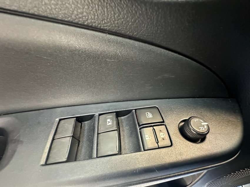 toyota yaris 1.5 16v flex xl multidrive 4p automatico 2023
