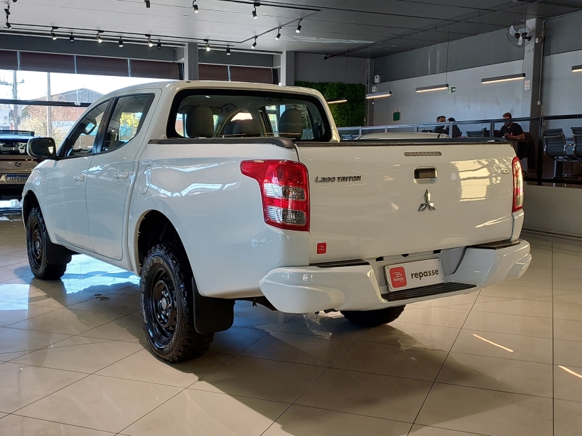 mitsubishi l200 triton 2.4 16v turbo diesel gl cd 4x4 manual 4p 2022