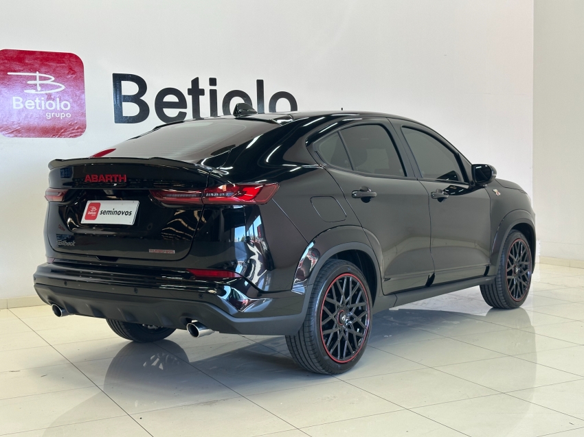 fiat fastback 1.3 turbo 270 flex abarth at6 4p automatico 2025