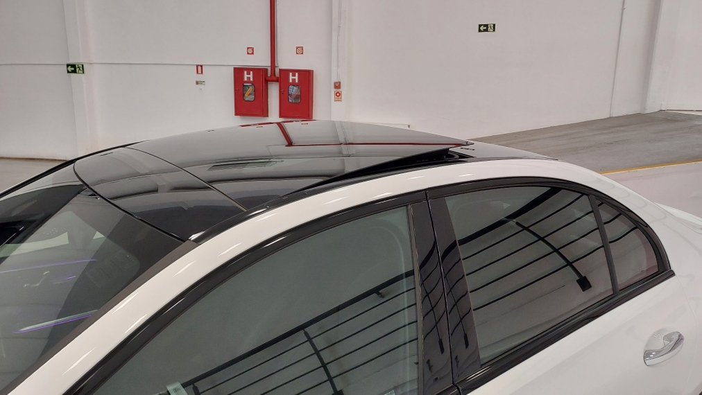 mercedes-benz c 300 2.0 eq boost hibrido amg line 9g-tronic 4p automatico 2025
