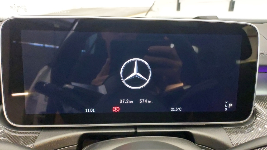 mercedes-benz c 300 2.0 eq boost hibrido amg line 9g-tronic 4p automatico 2025
