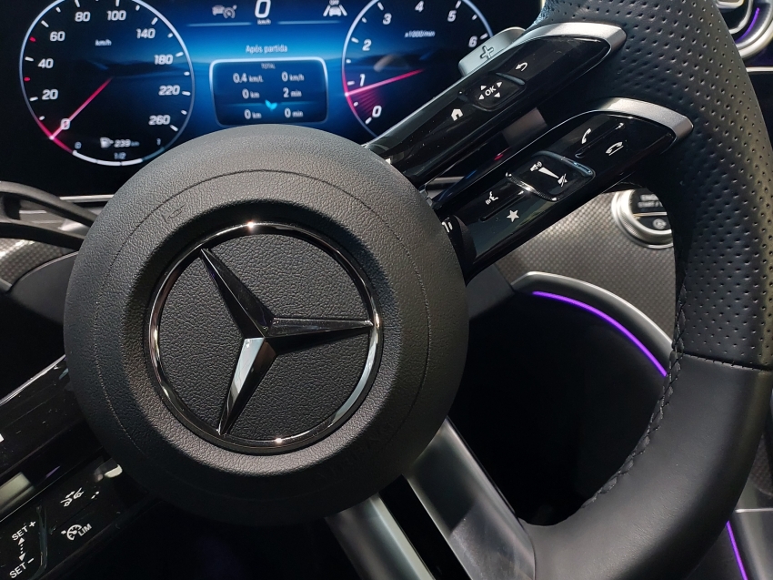 mercedes-benz c 300 2.0 eq boost hibrido amg line 9g-tronic 4p automatico 202523