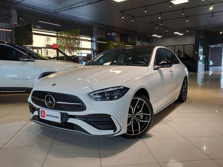 mercedes-benz c 300 2.0 eq boost hibrido amg line 9g-tronic 4p automatico 202529