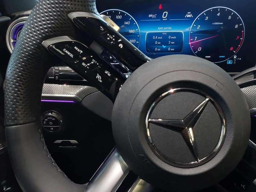 mercedes-benz c 300 2.0 eq boost hibrido amg line 9g-tronic 4p automatico 202522