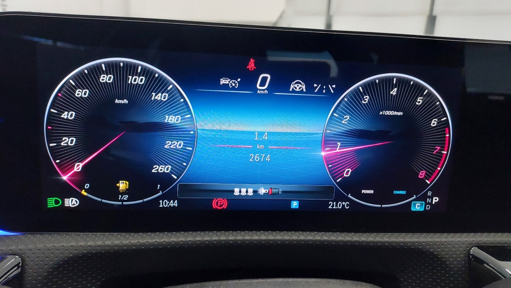 mercedes-benz cla 200 1.3 mhev 7g-dct hibrido 4p automatico 2024