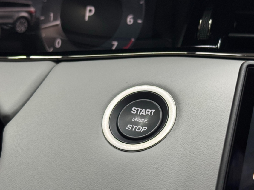 land rover range evoque 2.0 p250 flex r-dynamic hse awd automatico 4p 2025