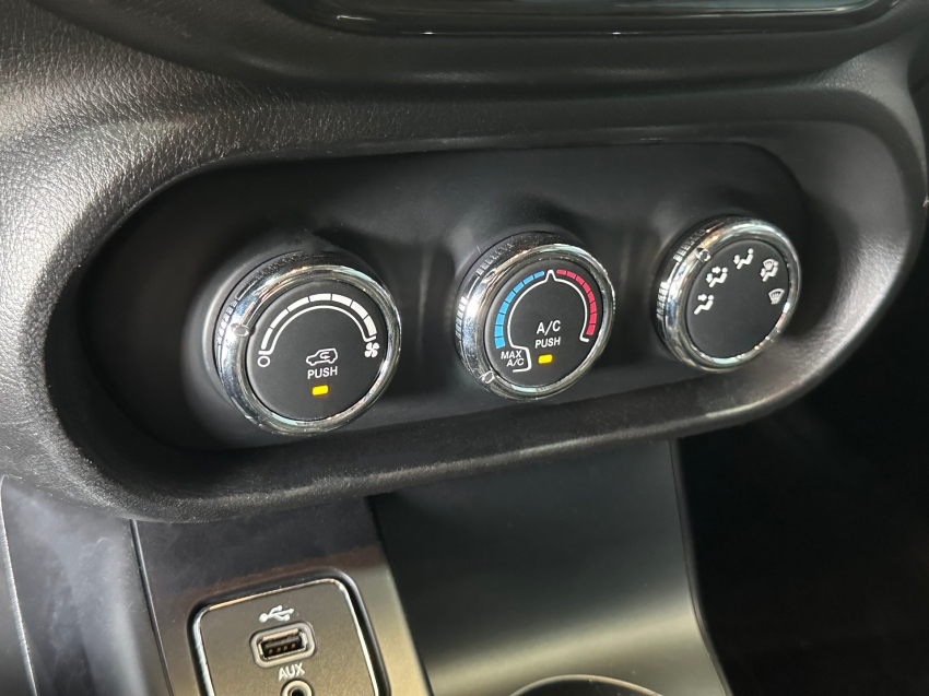 fiat toro 1.8 16v evo flex freedom at6 4p automatico 2017