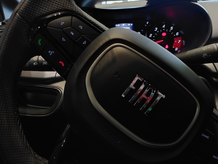 fiat argo 1.3 firefly flex trekking cvt 4p automatico 2026