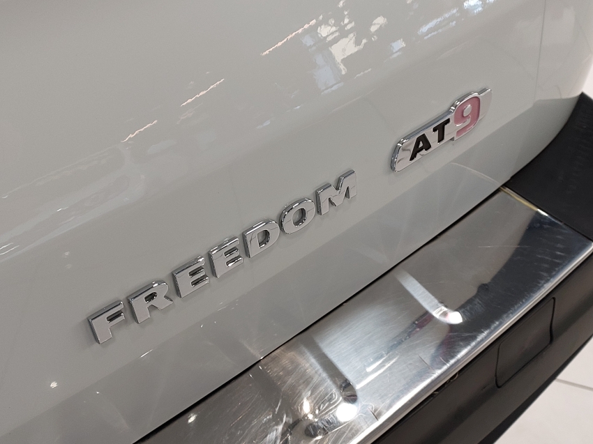 fiat toro 2.4 16v multiair flex freedom at9 4p automatico 2017