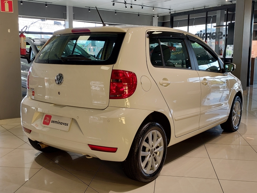 volkswagen fox 1.0 mi 8v flex 4p manual 2014