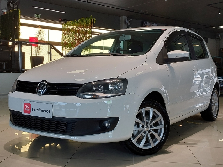 volkswagen fox 1.0 mi 8v flex 4p manual 2014