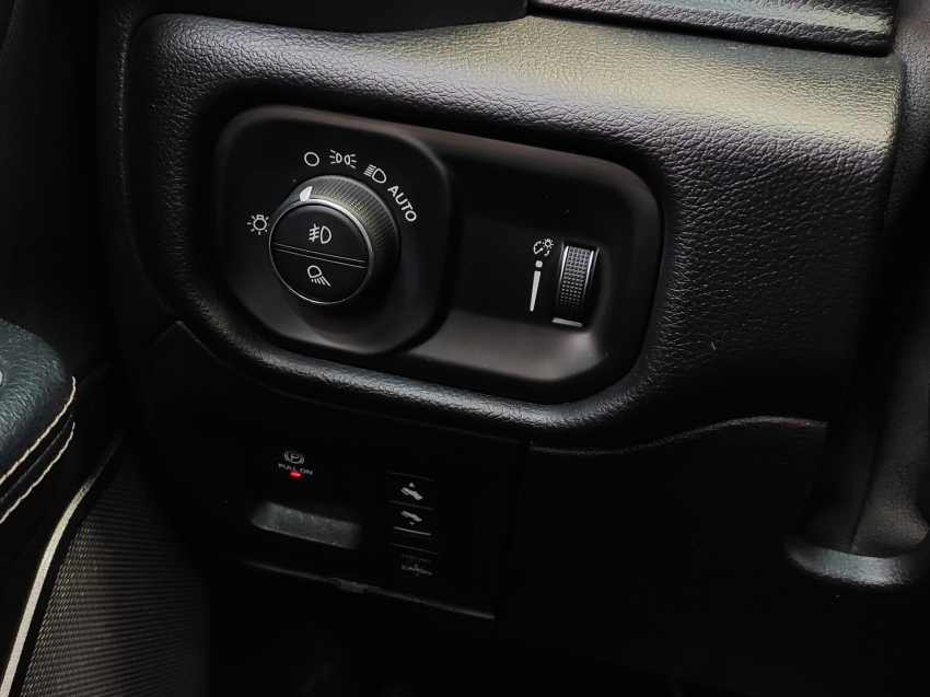 ram 1500 5.7 v8 gasolina rebel cd 4x4 automatico 4p 2021