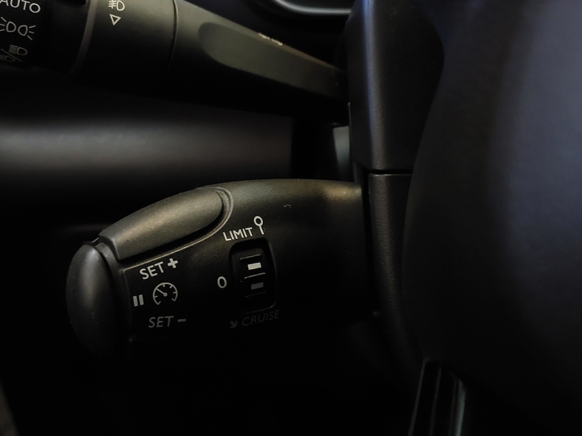 citroen c4 cactus 1.6 thp flex shine eat6 4p automatico 2020