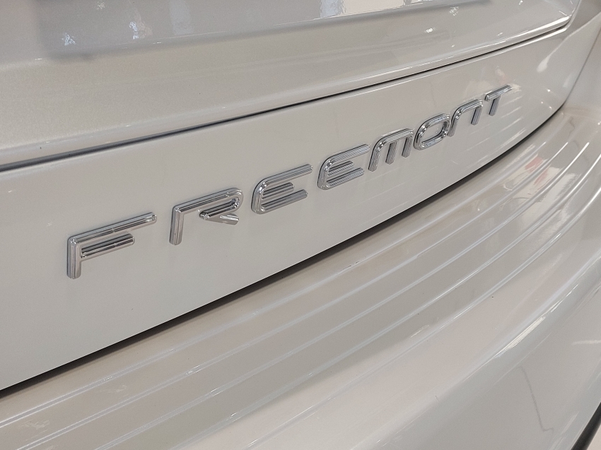 fiat freemont 2.4 emotion 16v gasolina 4p automatico flex 2014