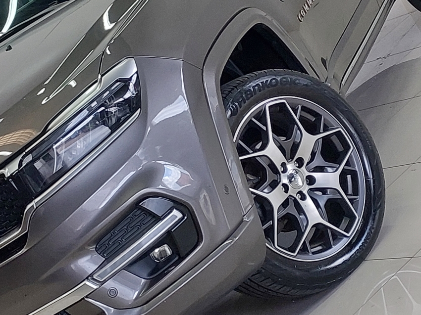 jeep commander 2.0 td380 turbo diesel overland at9 4p automatico 2022