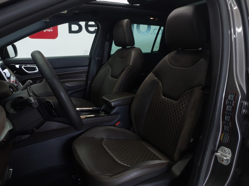jeep commander 2.0 td380 turbo diesel overland at9 4p automatico 2022