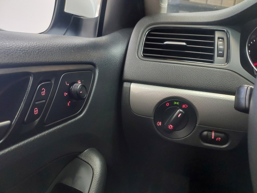 volkswagen jetta 2.0 trendline flex 4p tiptronic automatico 2016