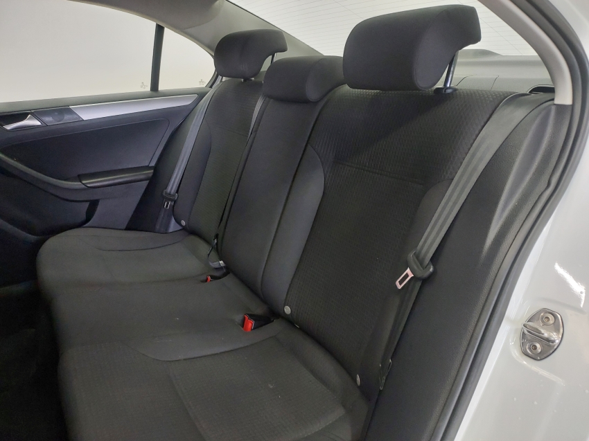volkswagen jetta 2.0 trendline flex 4p tiptronic automatico 2016