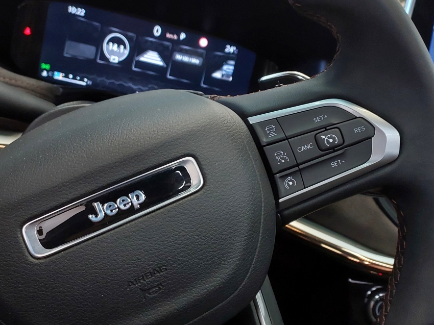 jeep commander 2.0 td380 turbo diesel overland at9 4p automatico 2023