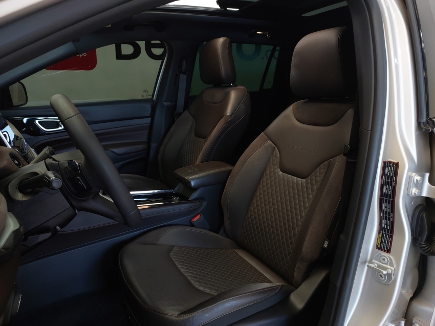 jeep commander 2.0 td380 turbo diesel overland at9 4p automatico 2023