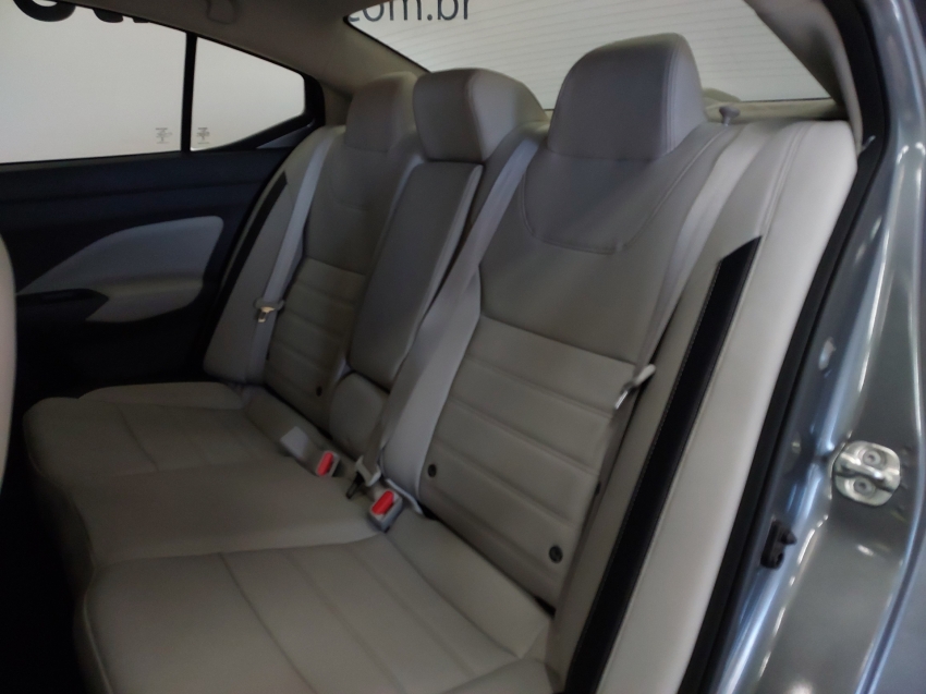 nissan versa 1.6 16v flex exclusive xtronic 4p automatico 2025