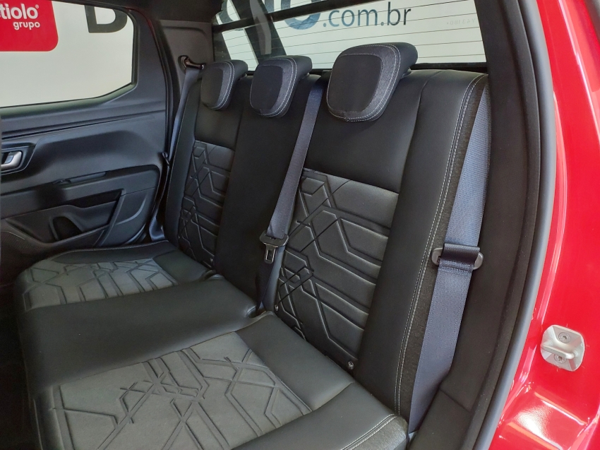 fiat strada 1.3 firefly flex volcano cd cvt 4p automatico 2023