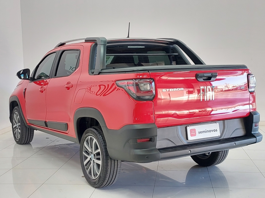 fiat strada 1.3 firefly flex volcano cd cvt 4p automatico 2023