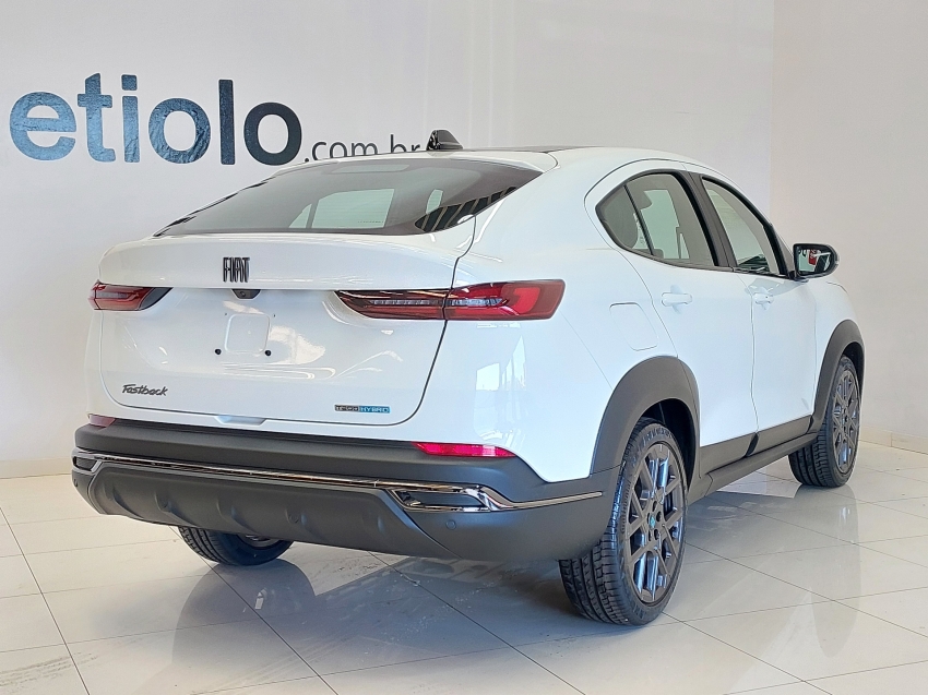 fiat fastback 1.0 turbo 200 hybrid impetus cvt hibrido 4p automatico 2026