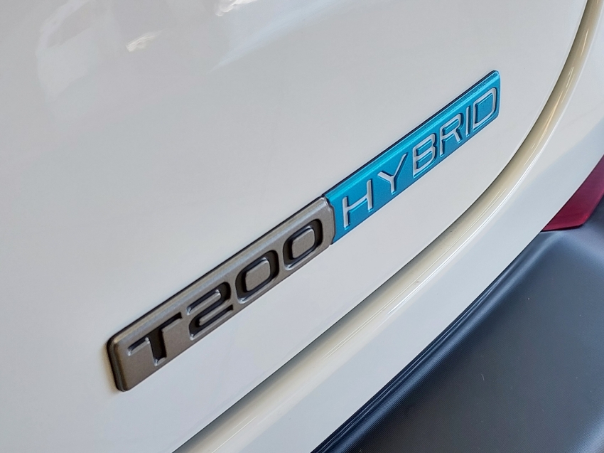 fiat fastback 1.0 turbo 200 hybrid impetus cvt hibrido 4p automatico 2026