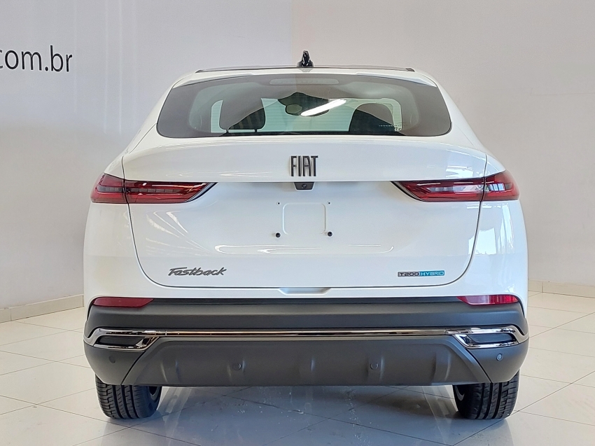 fiat fastback 1.0 turbo 200 hybrid impetus cvt hibrido 4p automatico 2026