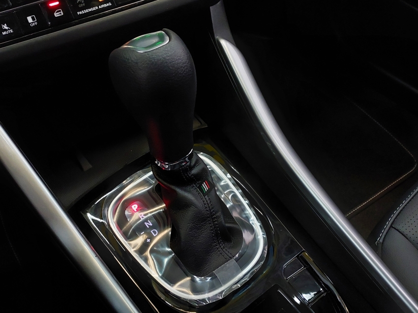 fiat fastback 1.0 turbo 200 hybrid impetus cvt hibrido 4p automatico 2026