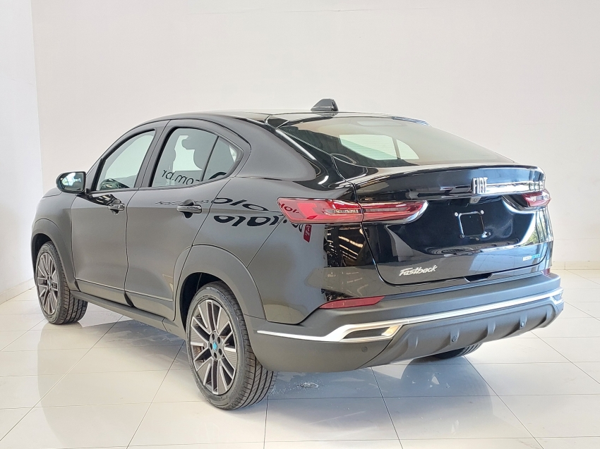 fiat fastback 1.0 turbo 200 hybrid audace cvt hibrido 4p automatico 2026