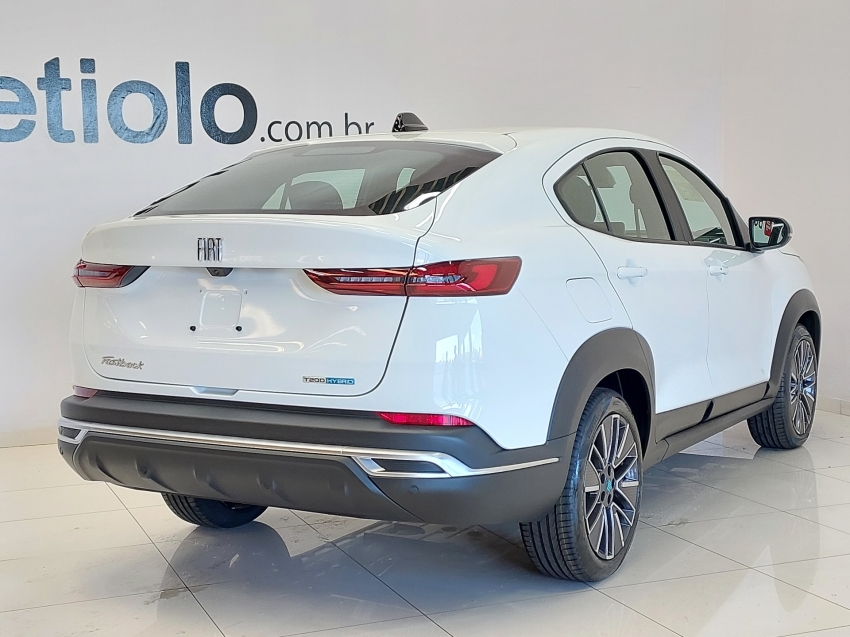 fiat fastback 1.0 turbo 200 hybrid audace cvt hibrido 4p automatico 2026
