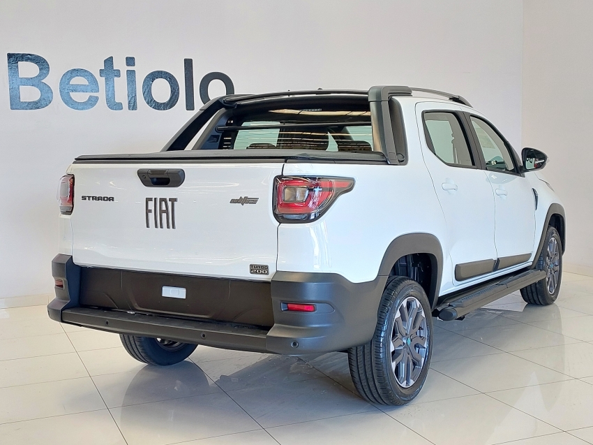 fiat strada 1.0 turbo 200 flex ultra cd cvt 4p automatico 2026