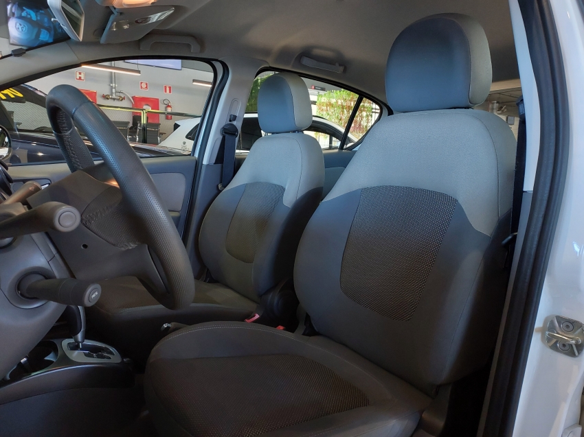 fiat palio 1.6 mpi essence 16v flex 4p automatizado semiautomatico 20148 fiat palio 1.6 mpi essence 16v flex 4p automatizado semiautomatico 20148