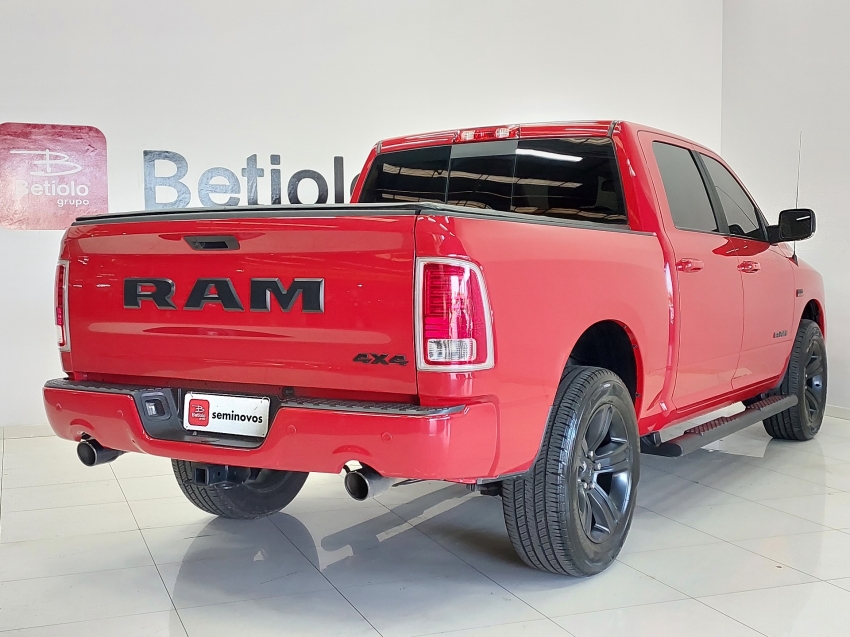 ram classic 5.7 v8 gasolina laramie night edition cd 4x4 automatico 4p 2022
