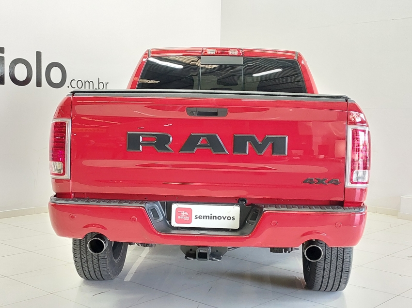 ram classic 5.7 v8 gasolina laramie night edition cd 4x4 automatico 4p 2022