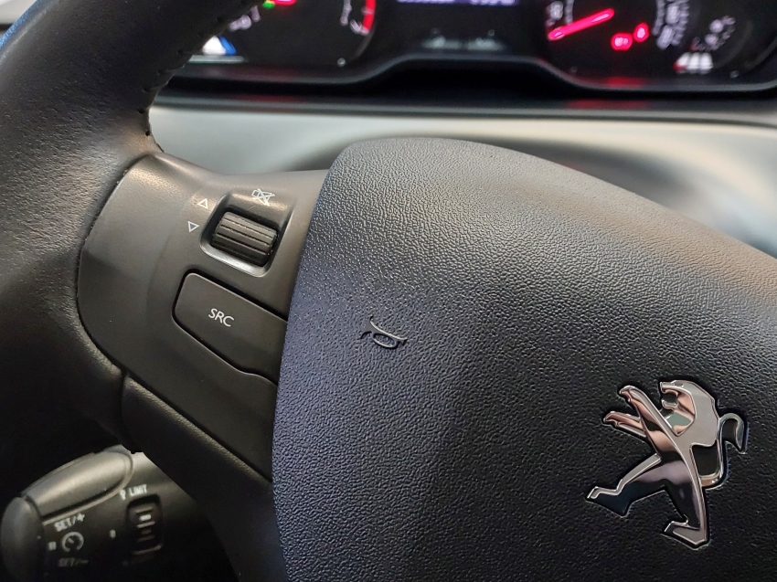 peugeot 2008 1.6 16v thp flex griffe 4p automatico 2023