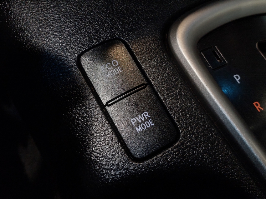 toyota hilux 2.8 sr 4x4 cd 16v diesel 4p automatico 201618