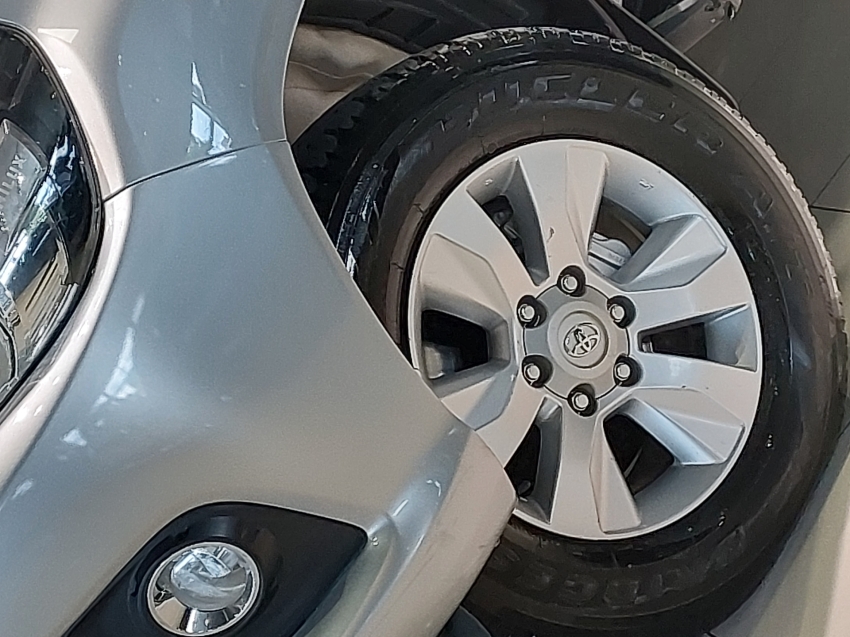 toyota hilux 2.8 sr 4x4 cd 16v diesel 4p automatico 201623