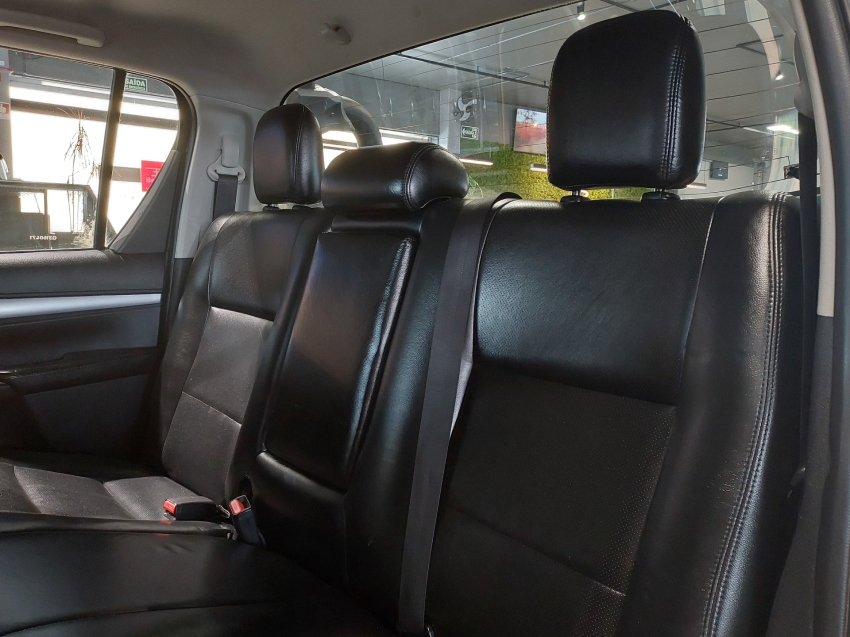 toyota hilux 2.8 sr 4x4 cd 16v diesel 4p automatico 201610