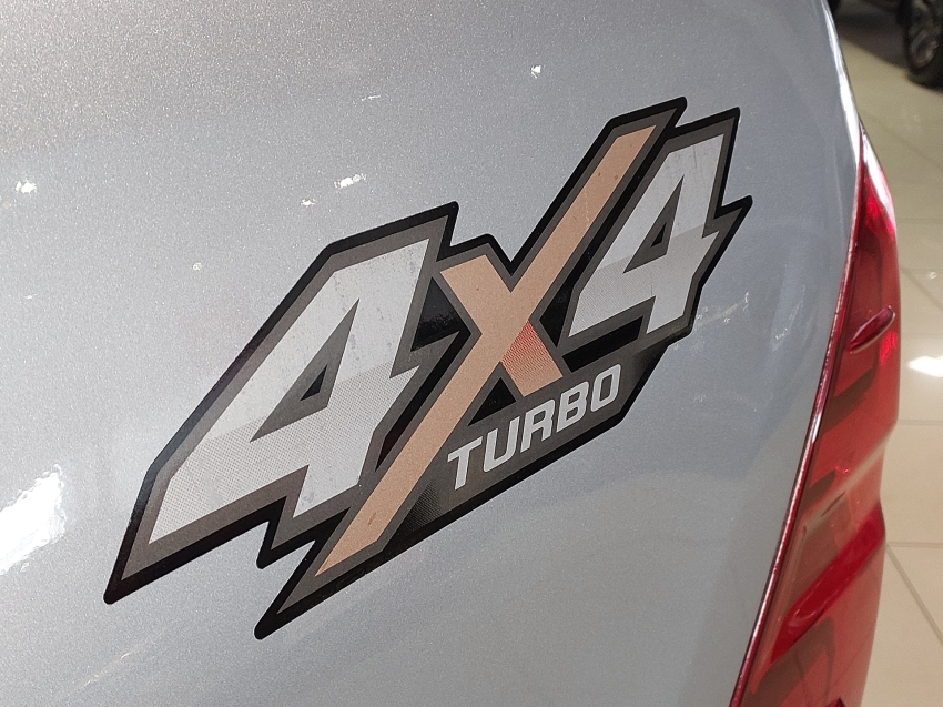 toyota hilux 2.8 sr 4x4 cd 16v diesel 4p automatico 201621