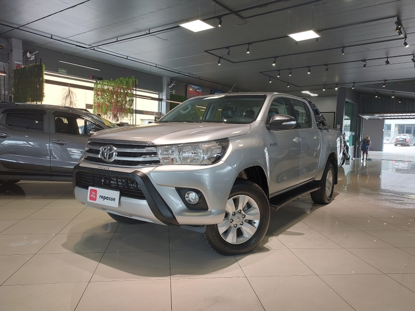 toyota hilux 2.8 sr 4x4 cd 16v diesel 4p automatico 201623