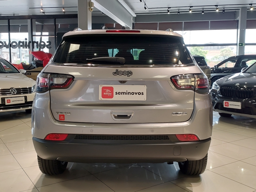 jeep compass 1.3 t270 turbo flex longitude at6 4p automatico 20224 jeep compass 1.3 t270 turbo flex longitude at6 4p automatico 20224