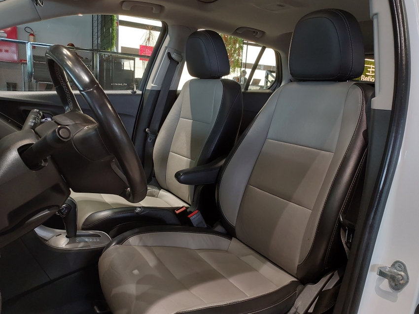 chevrolet tracker 1.8 mpfi ltz 4x2 16v flex 4p automatico 20158 chevrolet tracker 1.8 mpfi ltz 4x2 16v flex 4p automatico 20158