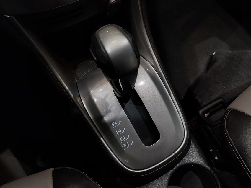 chevrolet tracker 1.8 mpfi ltz 4x2 16v flex 4p automatico 201511 chevrolet tracker 1.8 mpfi ltz 4x2 16v flex 4p automatico 201511