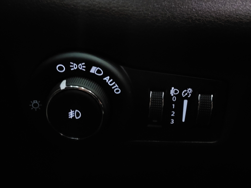 jeep commander 1.3 t270 turbo flex overland at6 4p automatico 202222 jeep commander 1.3 t270 turbo flex overland at6 4p automatico 202222