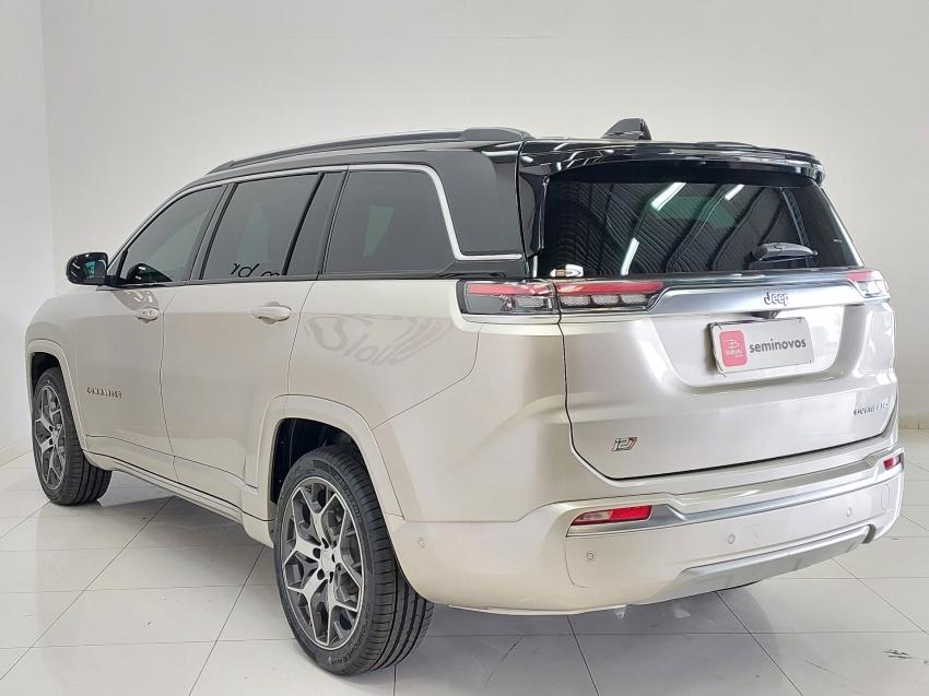 jeep commander 1.3 t270 turbo flex overland at6 4p automatico 20223 jeep commander 1.3 t270 turbo flex overland at6 4p automatico 20223